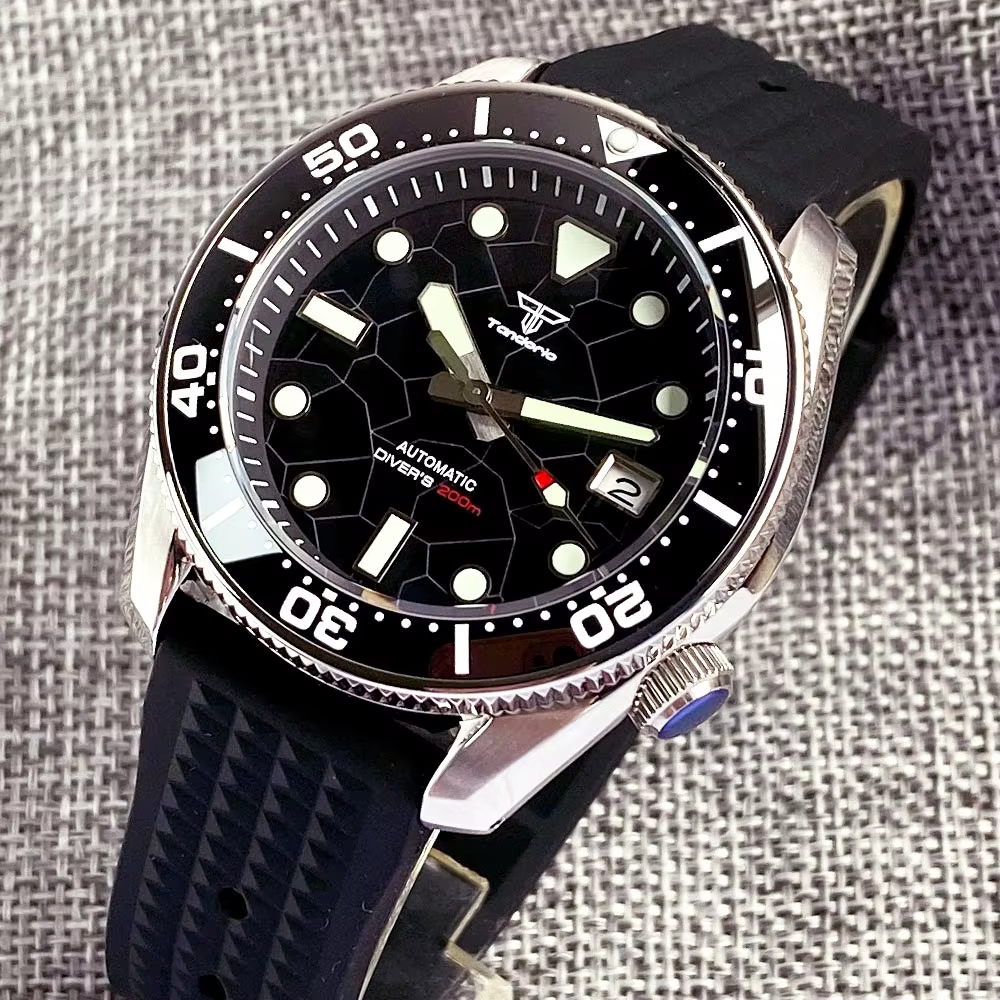 Tandorio 42.5mm Japan NH35A Au - Rubber Strap Diver recensione e prezzo