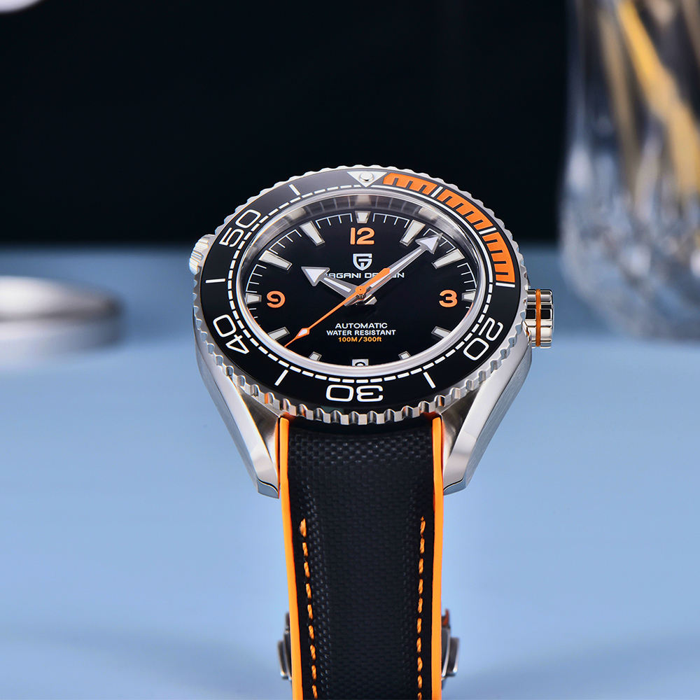 PAGANI DESIGN Diving Watch 100 - Rubber Strap Diver recensione e prezzo