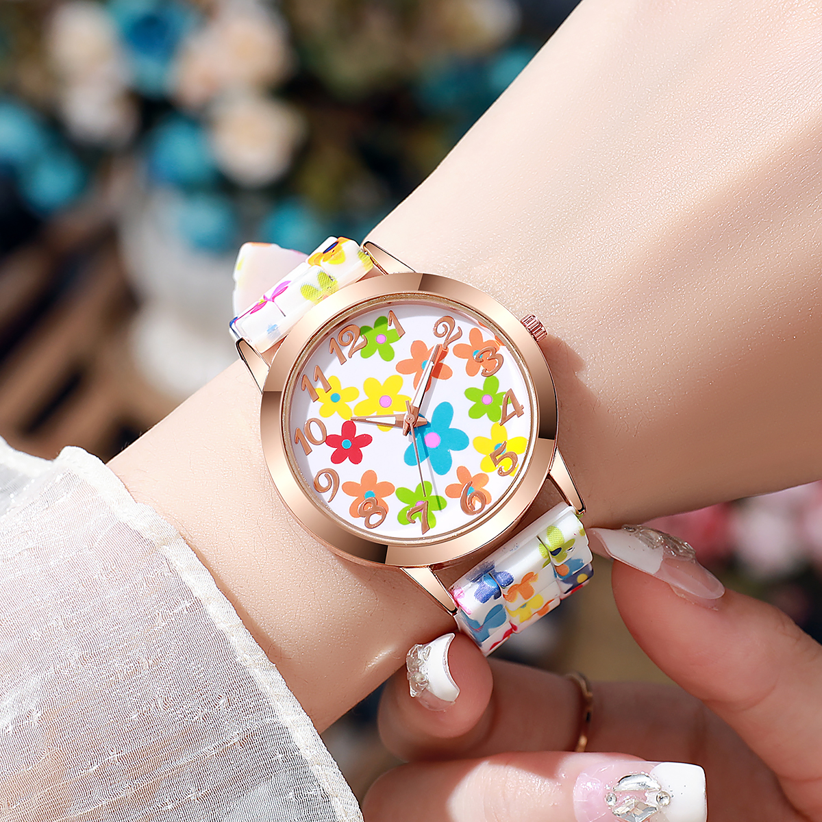 Fashion Flowers Printed Women  - Silicone Band Women recensione e prezzo